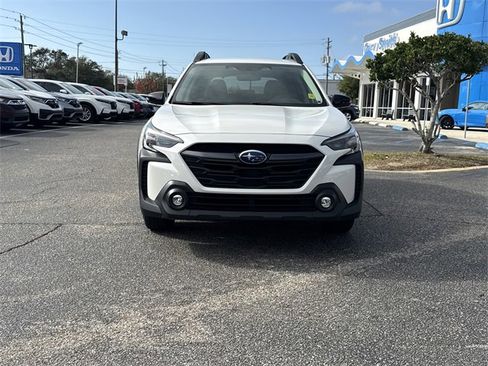 Used 2025 Subaru Outback Premium w/ Popular Package #1A image 3