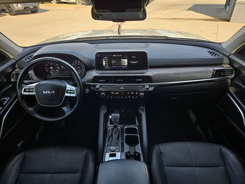 Certified 2022 Kia Telluride EX w/ EX Premium Package image 14