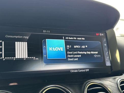 Used 2017 Mercedes-Benz E 300 image 17