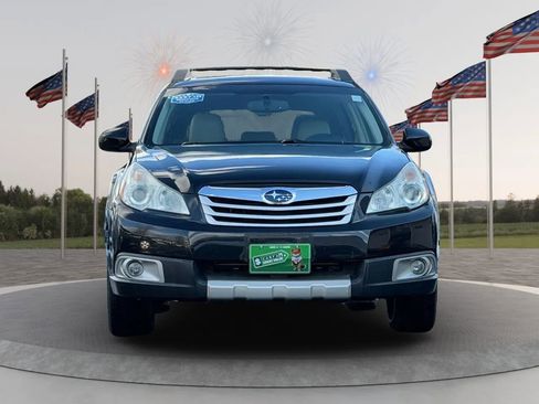 Used 2011 Subaru Outback 3.6R Limited w/ PWR Moonroof Pkg image 2