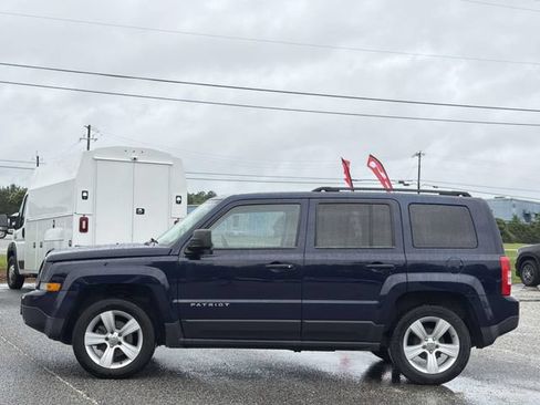 Used 2014 Jeep Patriot Latitude FWD image 27