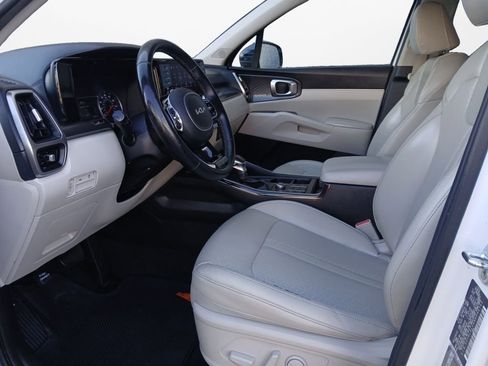Used 2022 Kia Sorento S w/ Panoramic Sunroof Package FWD image 19