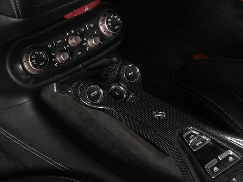 Used 2012 Ferrari California image 36