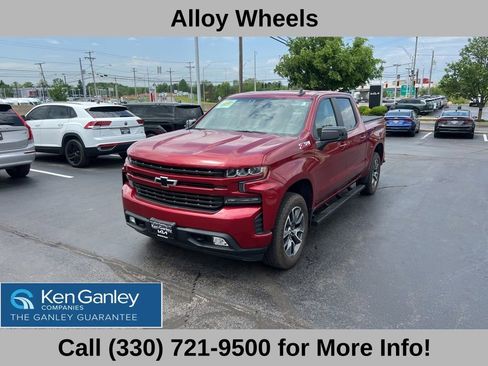 Used 2020 Chevrolet Silverado 1500 RST AWD/4WD image 2