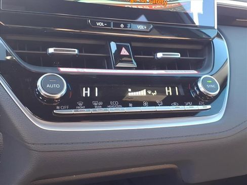 Certified 2026 Toyota Corolla Cross XLE image 20