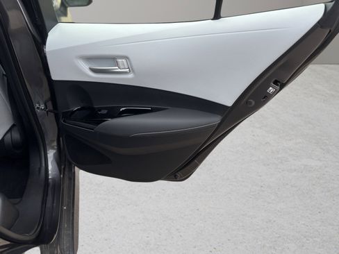 Used 2024 Toyota Corolla SE image 14