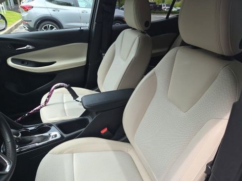 Certified 2023 Buick Encore GX Preferred w/ Cold Weather Comfort Package FWD image 11