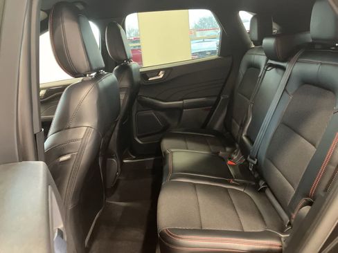 Used 2025 Ford Escape ST-Line FWD image 24