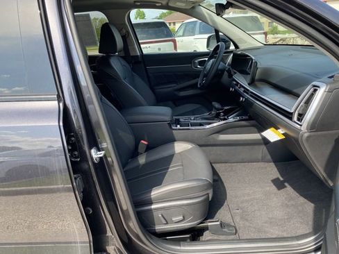 New 2025 Kia Sorento SX image 38