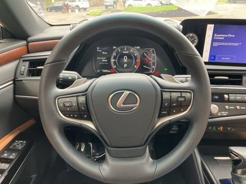 Used 2024 Lexus ES 350 w/ Premium Package image 33