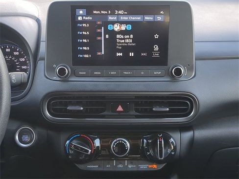 Used 2023 Hyundai Kona SEL image 17