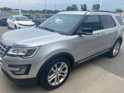 Used 2017 Ford Explorer XLT w/ Equipment Group 202A