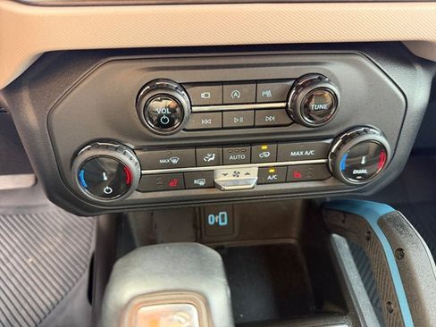 Certified 2022 Ford Bronco Wildtrak AWD/4WD image 20