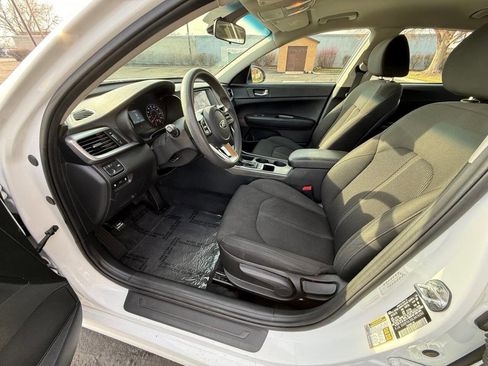 Used 2020 Kia Optima LX image 9
