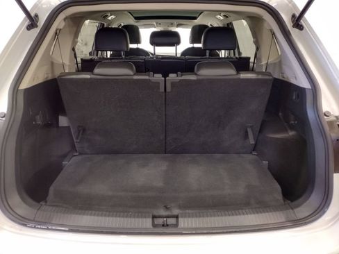 Certified 2022 Volkswagen Tiguan SE FWD image 17