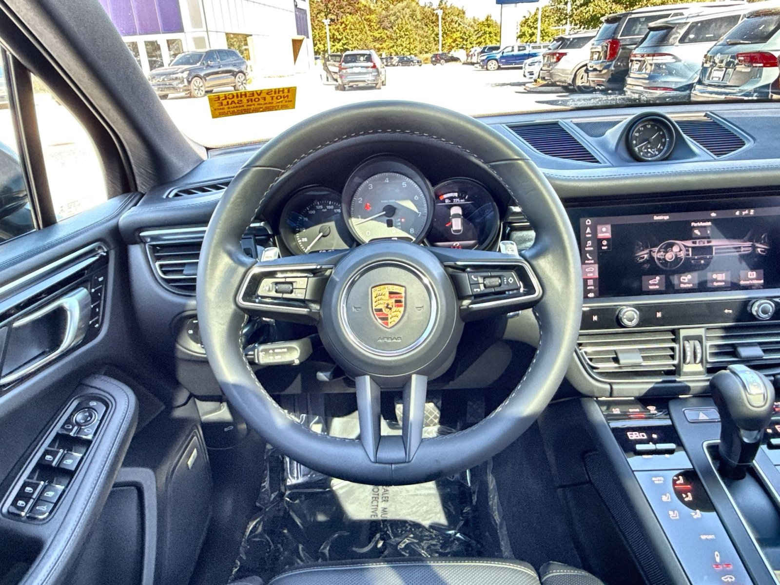 Used 2022 Porsche Macan S AWD/4WD image 16