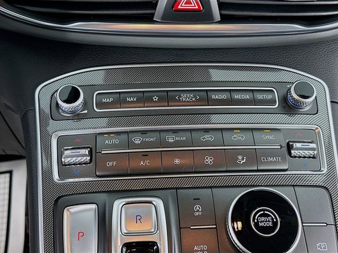 Certified 2023 Hyundai Santa Fe SEL image 21