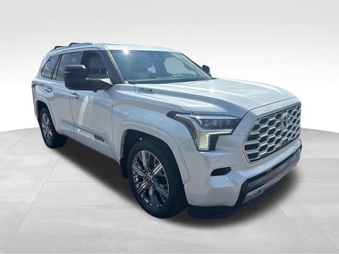 Used 2025 Toyota Sequoia Capstone w/ Tow Technology Package AWD/4WD image 7