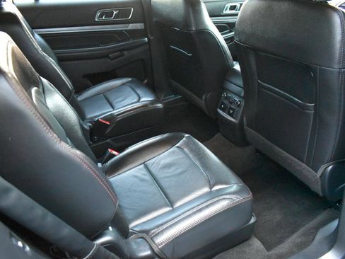 Used 2017 Ford Explorer Sport w/ Equipment Group 401A image 32