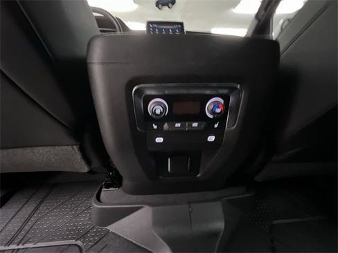 Used 2023 Chevrolet Suburban High Country image 56
