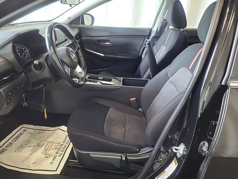 Used 2023 Nissan Sentra SR w/ Midnight Edition Package FWD image 10