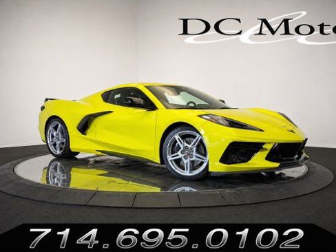 Used 2024 Chevrolet Corvette Stingray Premium Cpe w/ Z51 Performance Package RWD image 1