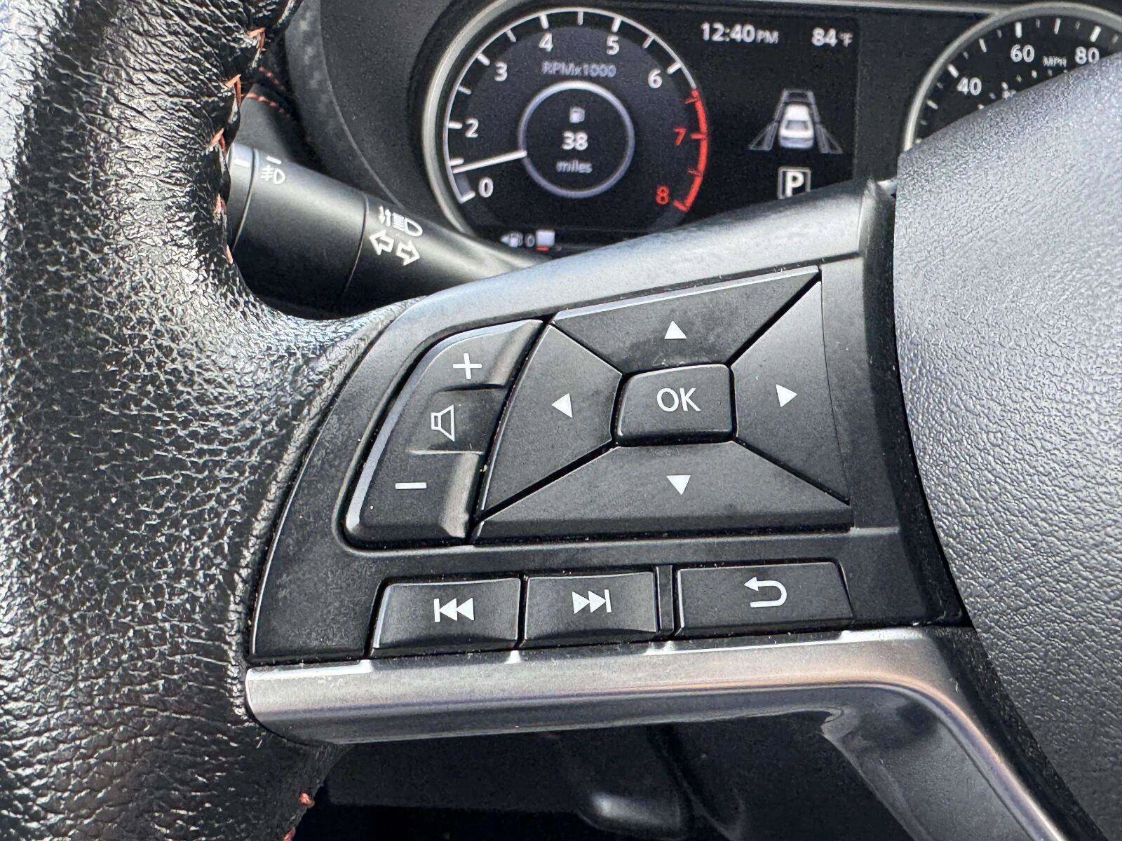 Used 2021 Nissan Versa SR w/ Convenience Package FWD image 22