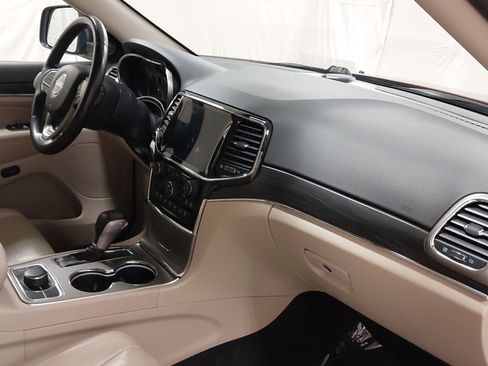 Used 2021 Jeep Grand Cherokee Limited w/ Luxury Group II image 27