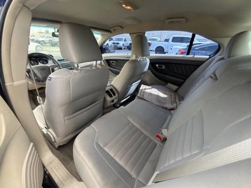 Used 2011 Ford Taurus SE FWD image 16