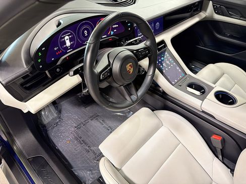 Certified 2023 Porsche Taycan GTS image 4