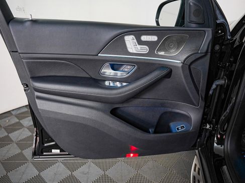 Certified 2021 Mercedes-Benz GLS 580 4MATIC image 24