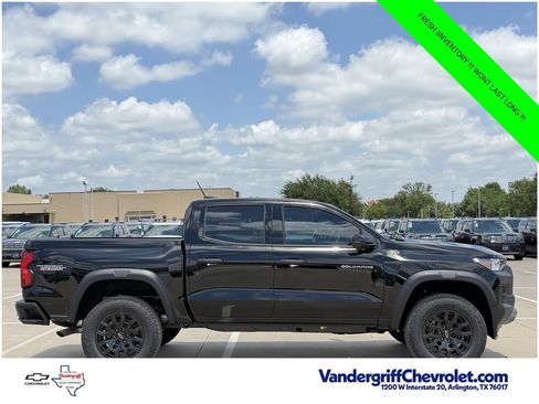 New 2026 Chevrolet Colorado Trail Boss AWD/4WD image 3