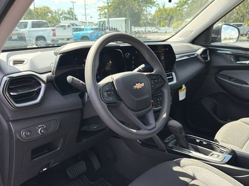 New 2026 Chevrolet TrailBlazer LT w/ Driver Confidence Package FWD image 22