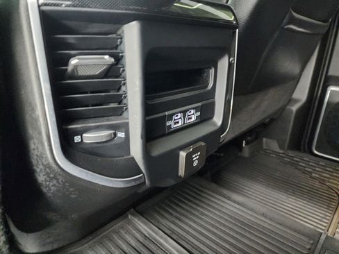 Used 2021 RAM 3500 Laramie w/ Night Edition image 37