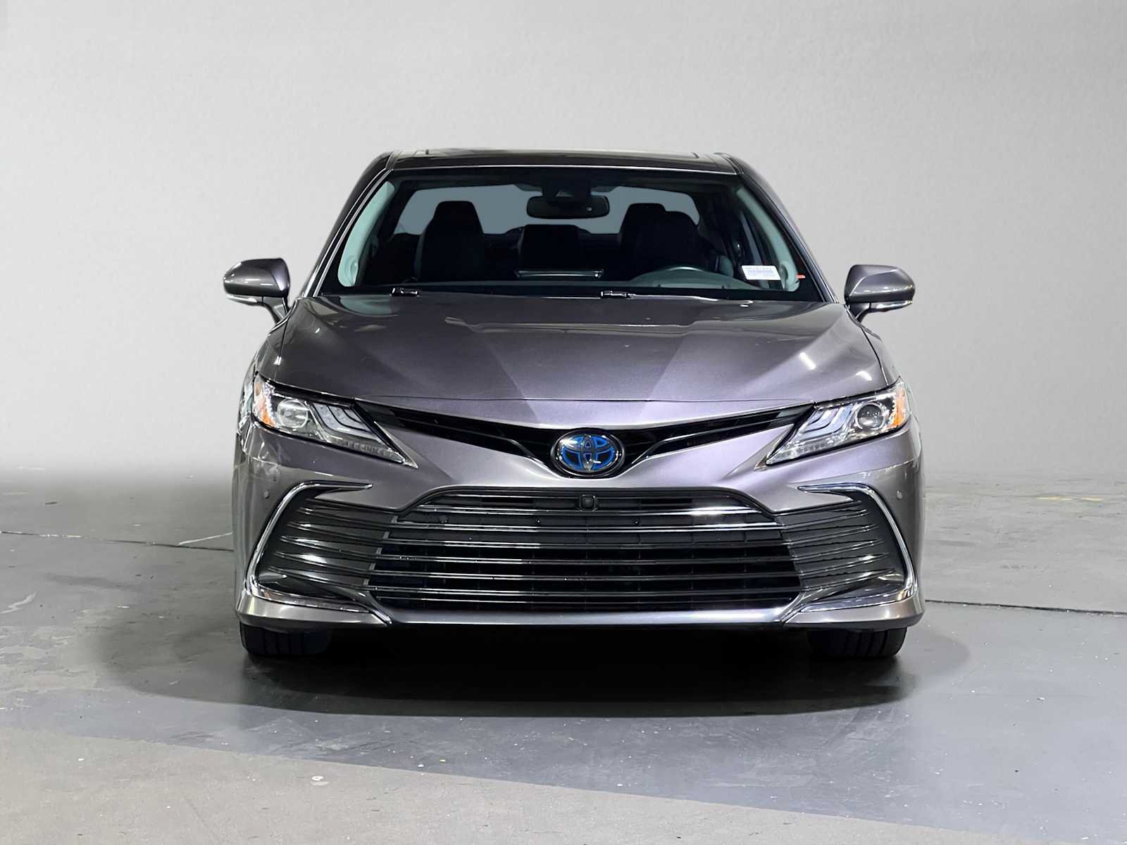 Used 2023 Toyota Camry XLE w/ Navigation Package FWD image 8