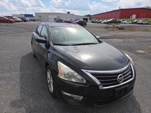 Used 2013 Nissan Altima 2.5 SV FWD image 11