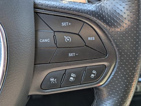 Used 2022 Dodge Durango GT image 17