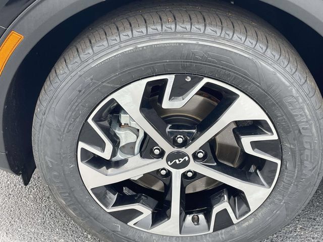Used 2023 Kia Sportage EX FWD image 8