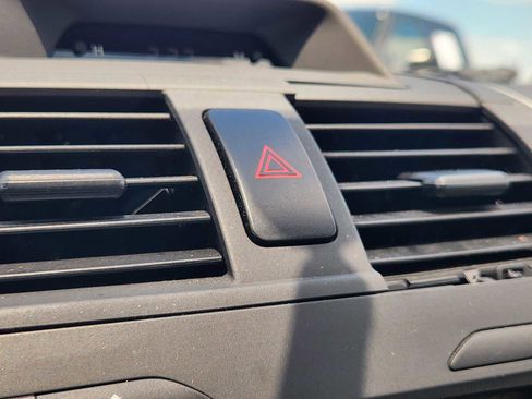 Used 2013 Toyota Corolla L FWD image 19