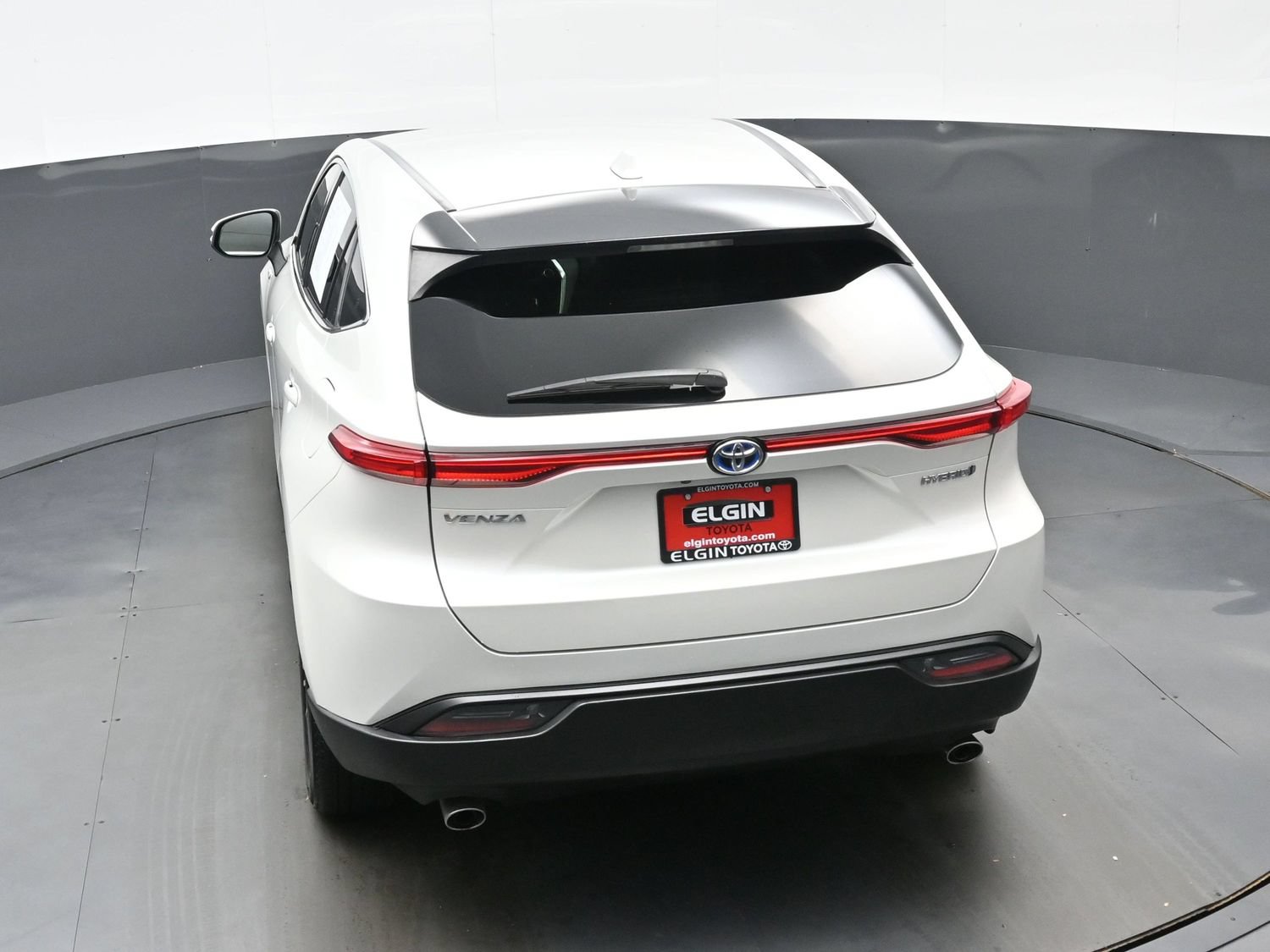 Used 2021 Toyota Venza LE AWD/4WD image 39