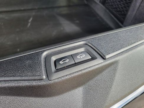 Used 2024 BMW ALPINA XB7 AWD/4WD image 8