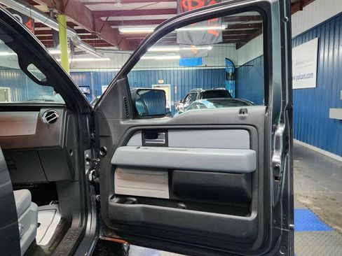 Used 2014 Ford F150 XLT w/ Equipment Group 302A Luxury image 11