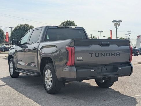 Used 2023 Toyota Tundra SR5 w/ SR5 Premium Package image 5