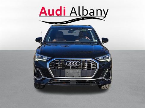 Certified 2022 Audi Q3 2.0T Premium Plus image 9