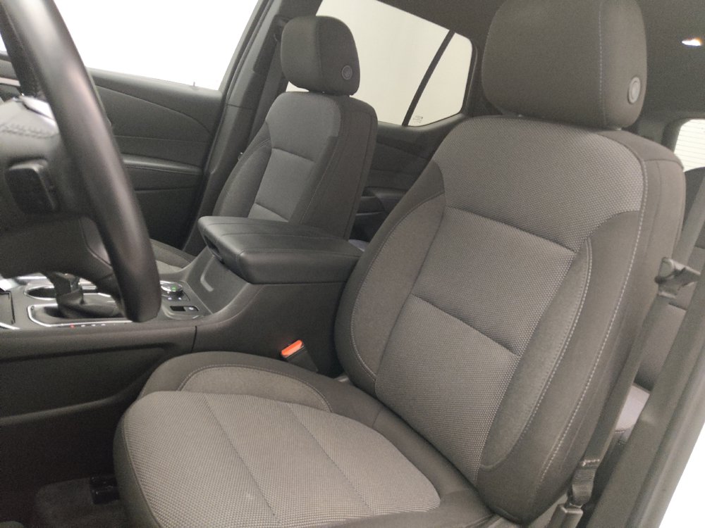 Used 2022 Chevrolet Traverse LT w/ LPO, Floor Liner Package AWD/4WD image 17
