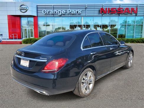 Used 2020 Mercedes-Benz C 300 4MATIC Sedan image 2