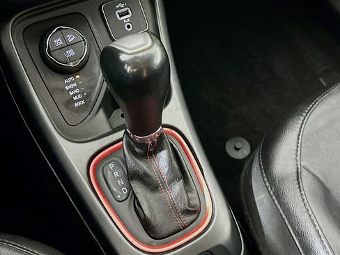 Used 2019 Jeep Compass Trailhawk image 22