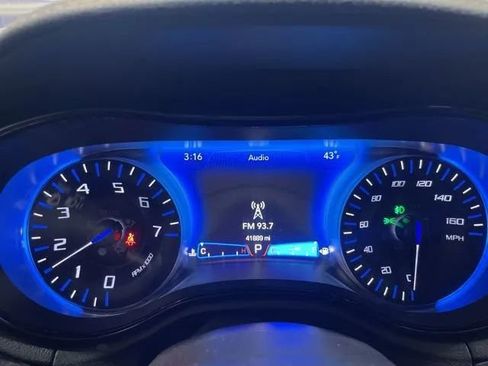 Used 2023 Chrysler 300 Touring L w/ Popular Equipment Group image 16