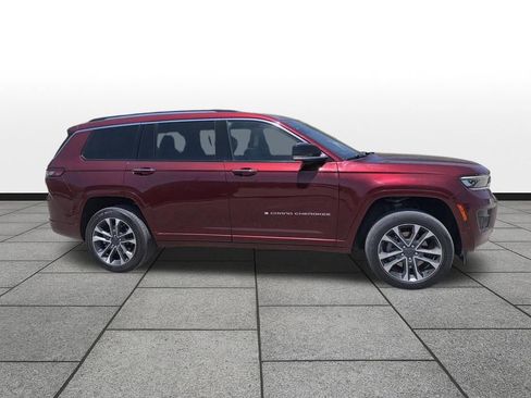 Used 2023 Jeep Grand Cherokee L Overland w/ Luxury Tech Group IV AWD/4WD image 4