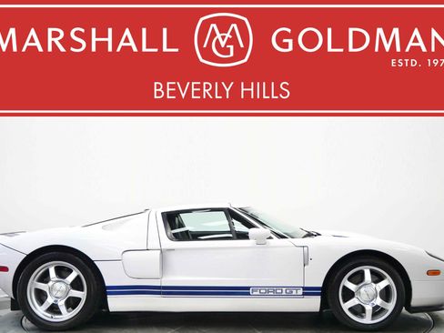 Used 2005 Ford GT RWD image 1